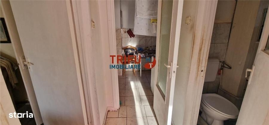 Apartament cu 2 camere decomandat în Cetate