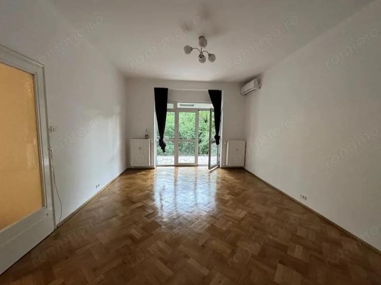 Apartament fermecator cu vedere in parcul Cismigiu - 12