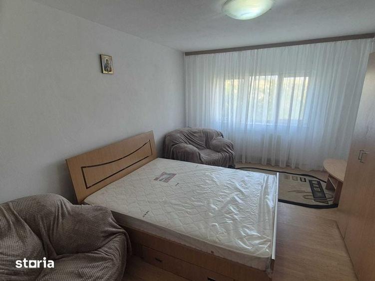 Apartament cu 2 camere decomandat în Rahova