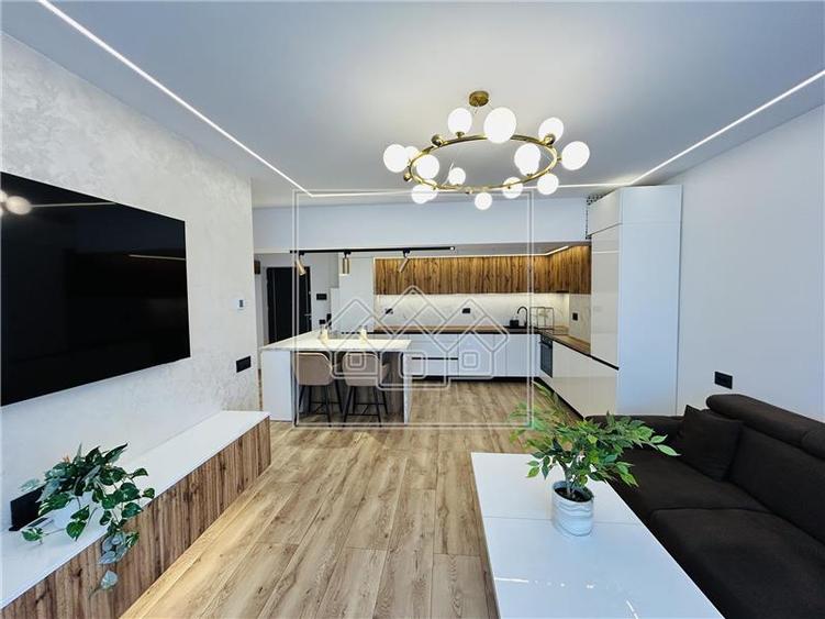 Apartament cu 2 camere decomandat în Exterior Sud