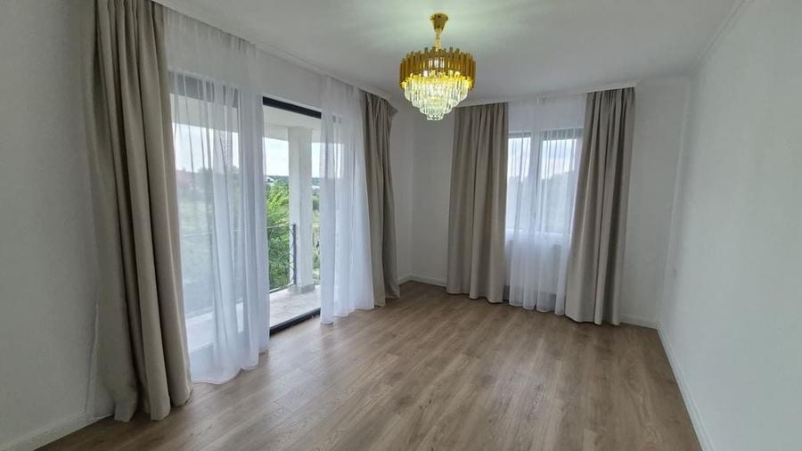 Casă cu 4 camere cu Teren 360 Mp în Snagov