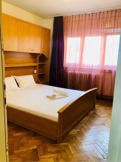 Apartament cu 4 camere decomandat în Ultracentral