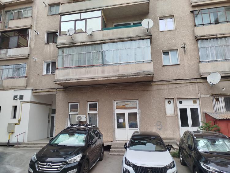 De inchiriat ap 2 cam + living baie bucatarie - 7