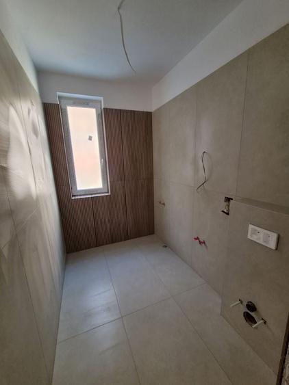Apartament cu 2 camere decomandat în Girocului