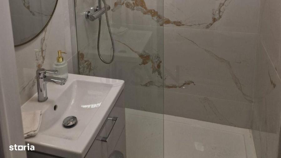 Apartament cu 2 camere semidecomandat în Universitate