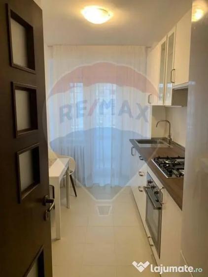 Apartament cu 3 camere decomandat în Decebal