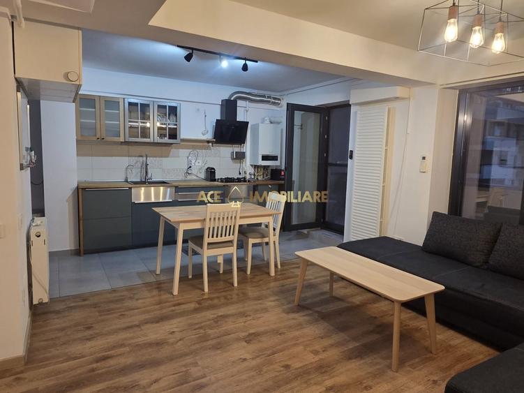Apartament cu 3 camere semidecomandat, mobilat în Lujerului