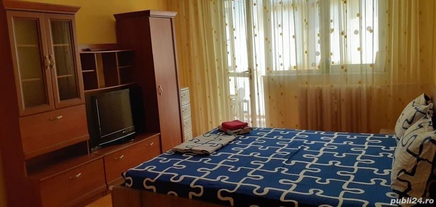 Apartament cu 2 camere decomandat în Boema