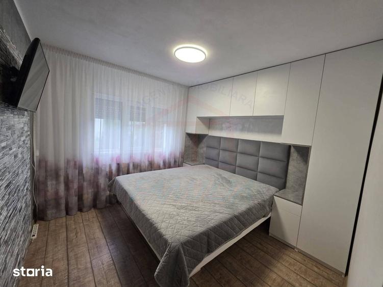 Apartament cu 3 camere în Micro 17