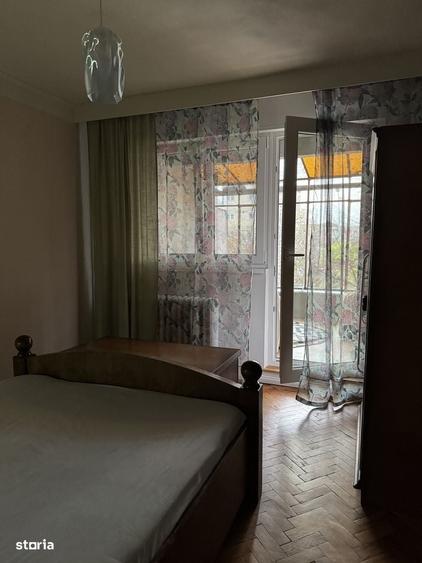 Apartament cu 3 camere decomandat în Rogerius