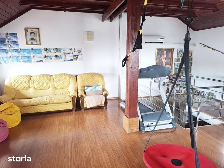 Casă cu 4 camere cu Teren 340 Mp în Central