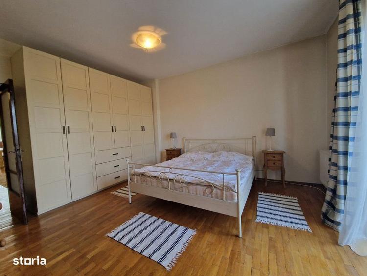 Apartament cu 3 camere, mobilat în Romană