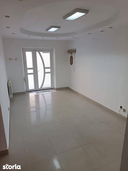 Apartament cu 3 camere în Burdujeni