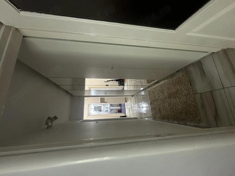 Apartament cu 2 camere decomandat în Titan