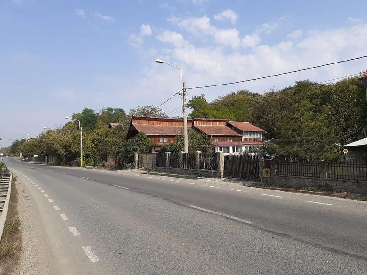 Teren de 1700 mp, în Central