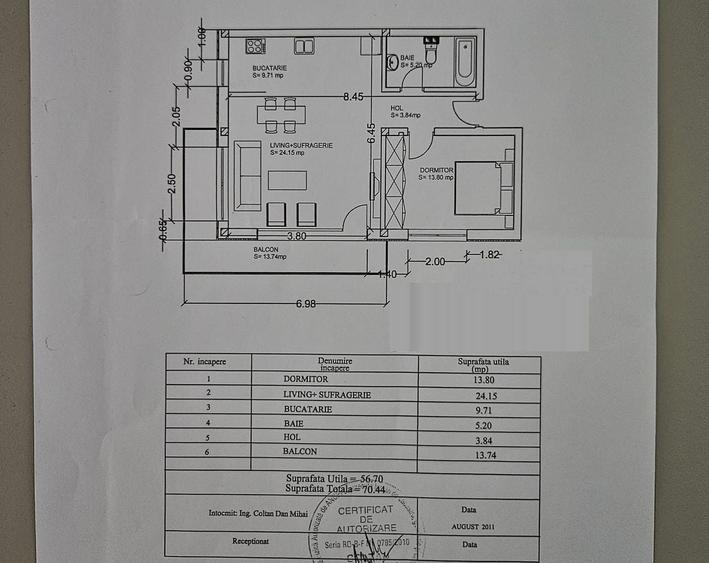 Apartament cu 2 camere semidecomandat, mobilat în Bună Ziua