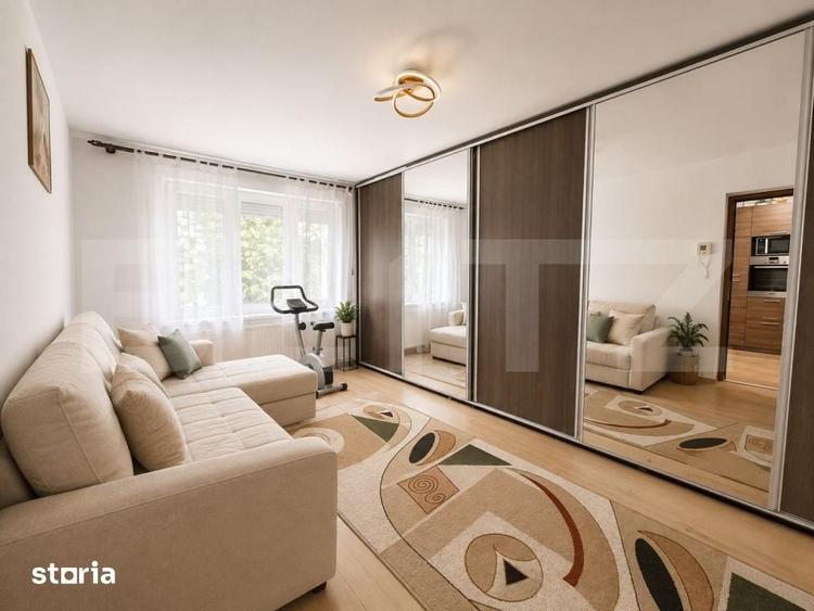 Apartament cu 3 camere semidecomandat în Florilor