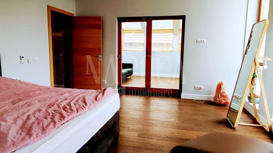Casă individuală cu 6 camere cu Canalizare în Calea Clujului