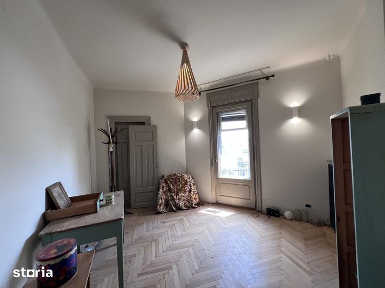 Apartament cu 3 camere în Centrul Istoric