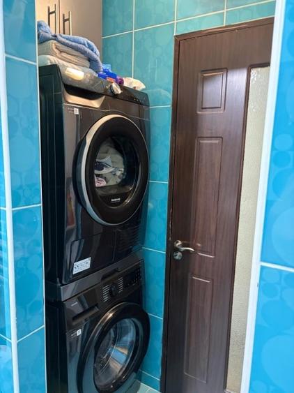 Apartament cu 3 camere semidecomandat, mobilat în Alexandru Obregia