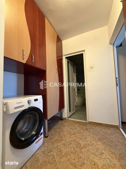 Apartament cu 3 camere decomandat, mobilat în Piața Unirii