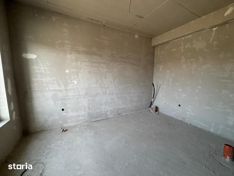 Casă cu 4 camere cu Teren 250 Mp în Șelimbăr