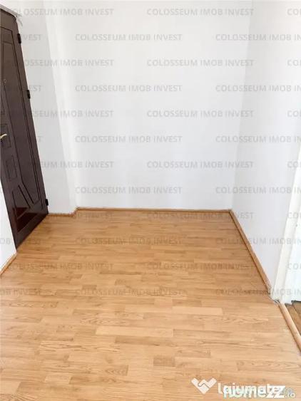 Apartament cu 3 camere decomandat în Calea București