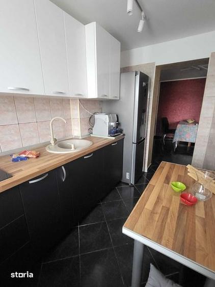 Apartament cu 3 camere semidecomandat în Central