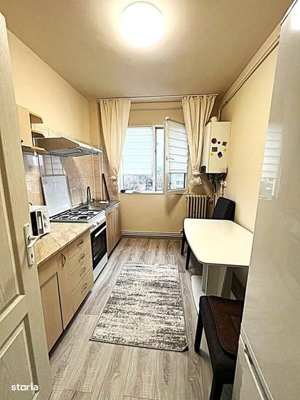 Apartament cu 2 camere în Podu Roș
