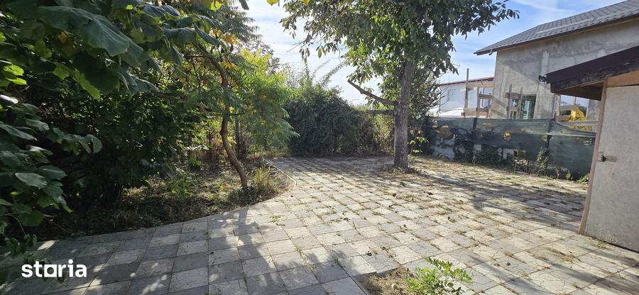 Casă cu 4 camere cu Teren 2365 Mp în Tărtășești