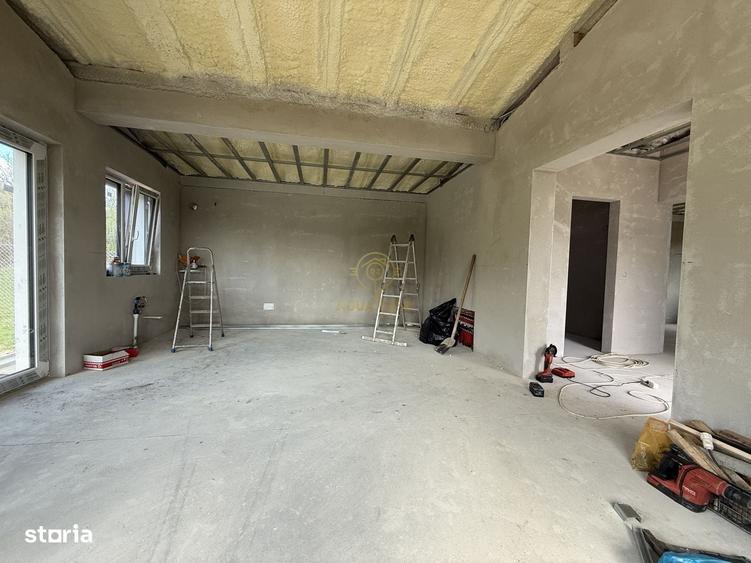 Casă cu 3 camere în Valea Chioarului