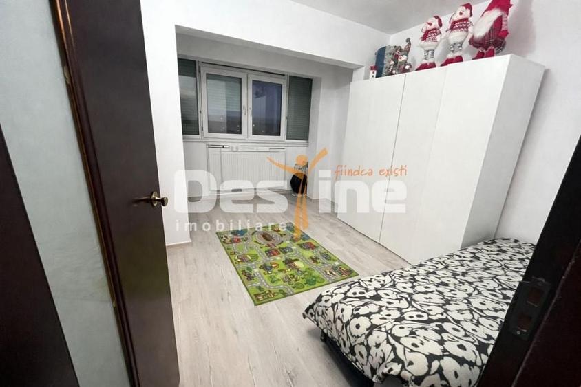 Apartament cu 3 camere decomandat în Inel I