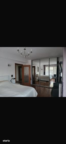 Apartament cu 4 camere în Tei