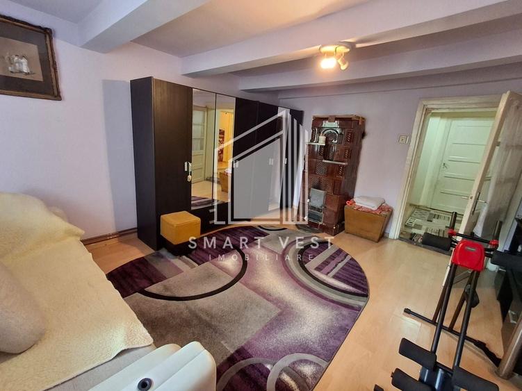 Casă individuală cu 3 camere cu Canalizare în Lazuri