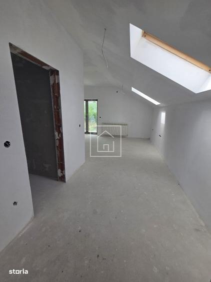 Casă cu 4 camere în Central