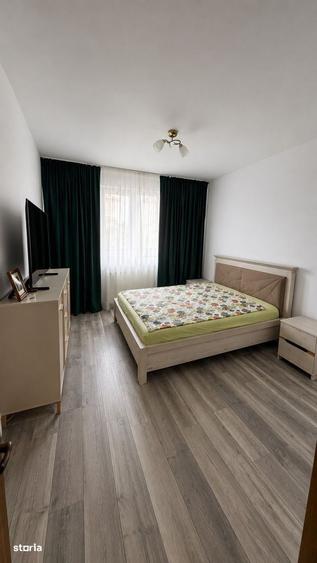 Apartament cu 4 camere, mobilat în Central
