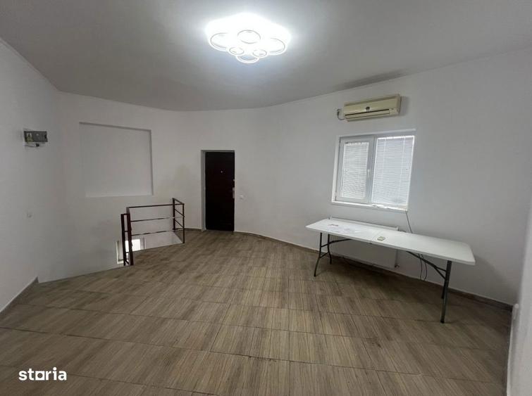 Casă cu 3 camere cu Canalizare în Iancului