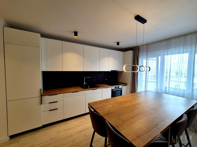 Apartament cu 2 camere semidecomandat, mobilat în Mărăști