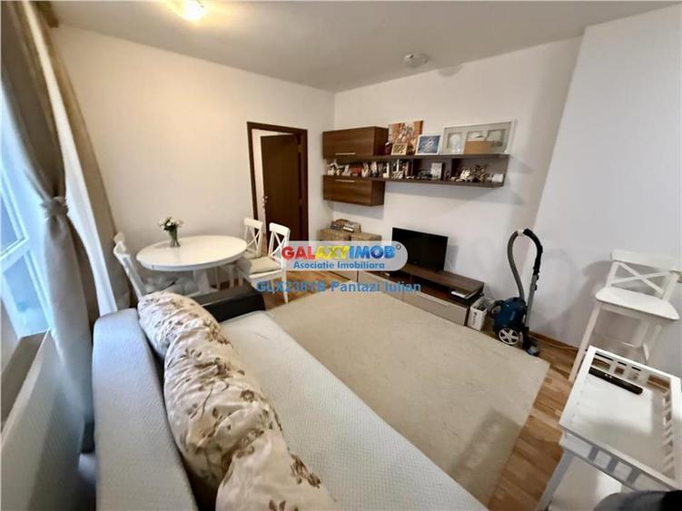 Apartament cu 2 camere semidecomandat, mobilat în Titan