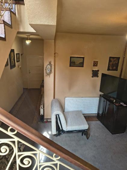 Casă cu Teren 337 Mp în Central