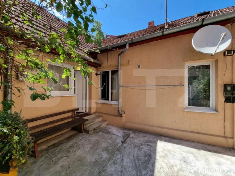 Garsonieră decomandată în Central