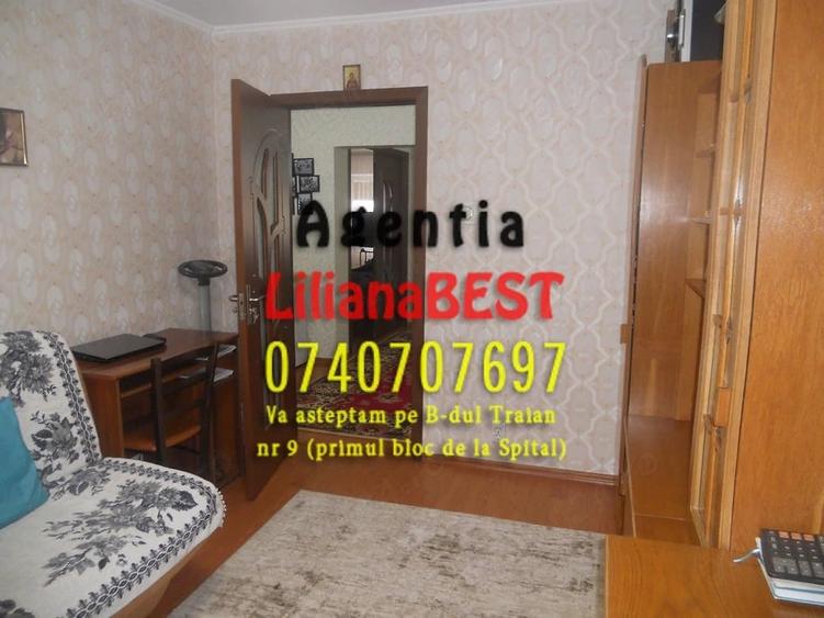 Apartament cu 4 camere decomandat în Central