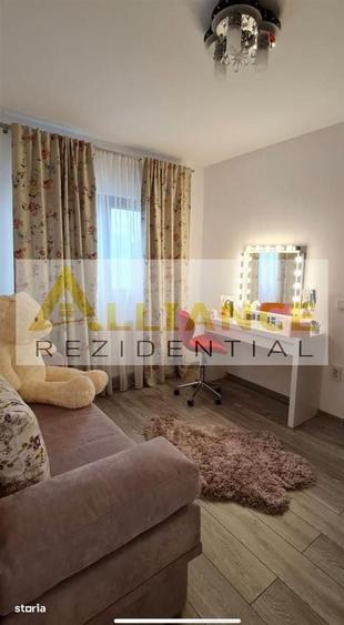 Casă cu 4 camere în Bătești