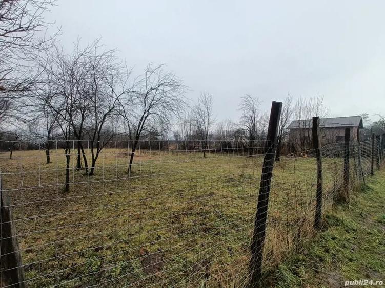Teren de 1250 mp, în Brebu