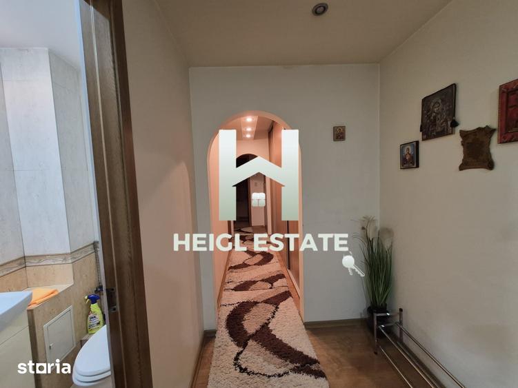 Apartament cu 3 camere decomandat în Soarelui