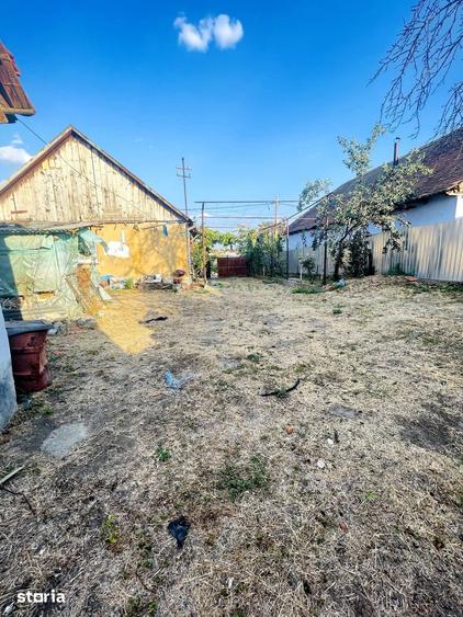 Casă cu 2 camere cu Teren 1603 Mp în Mădăras