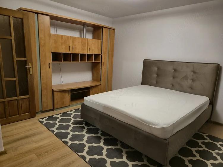 Apartament cu 2 camere decomandat în Exterior Vest