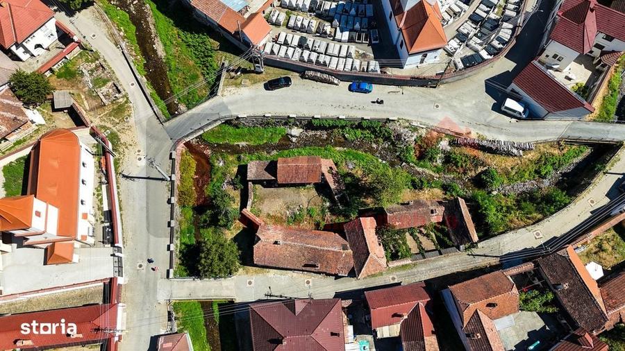 Casă cu 3 camere cu Teren 339 Mp în Tilișca