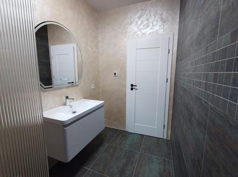 Penthouse cu 4 camere decomandat în Șelimbăr