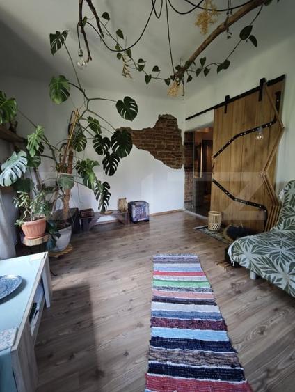 Apartament cu 2 camere semidecomandat, mobilat în Brașovul Vechi